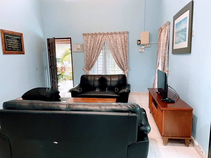 Rumah Banglo untuk Dijual di Alor Gajah (Melaka) - Mohd Redzuan - Living Room - PropertyGuru.com.my