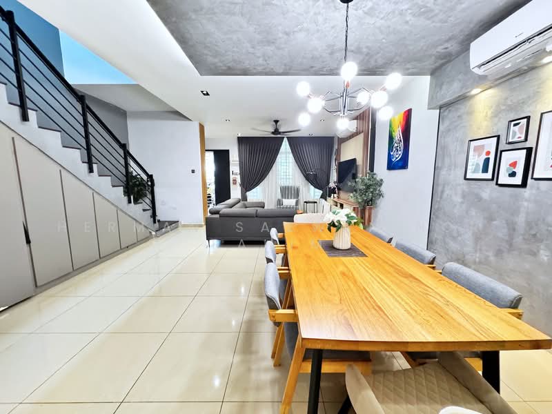 Rumah Teres 2 Tingkat untuk Dijual di Kajang (Selangor) - Herman Sazwan Nor Rahim - Dining Room - PropertyGuru.com.my