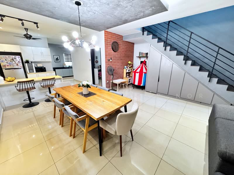 Rumah Teres 2 Tingkat untuk Dijual di Kajang (Selangor) - Herman Sazwan Nor Rahim - Dining Room - PropertyGuru.com.my