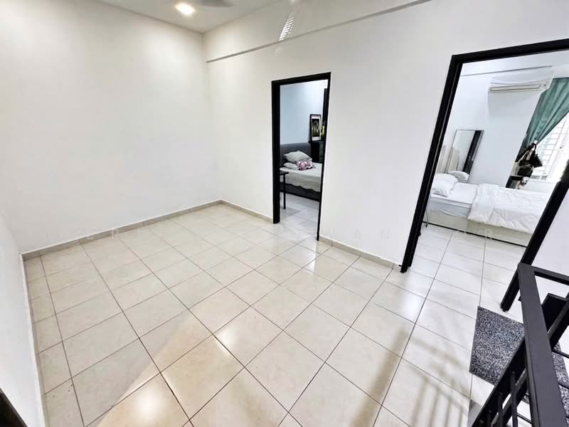 Rumah Teres 2 Tingkat untuk Dijual di Kajang (Selangor) - Herman Sazwan Nor Rahim - Living Room - PropertyGuru.com.my