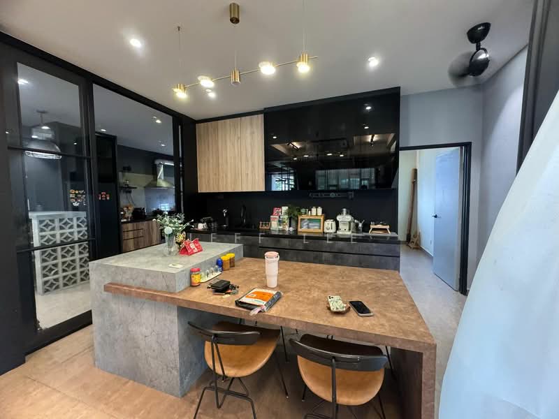 2-storey Terraced House for Sale in Bandar Pulai Jaya (Kulai) - Jeff Lee - Kitchen - PropertyGuru.com.my