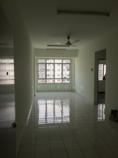 Pangsapuri untuk Disewa di Suria Kipark Damansara - JK Leong - Living Room - PropertyGuru.com.my