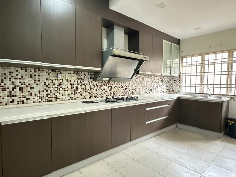 2-storey Terraced House for Rent in Taman Putra Permai (Seri Kembangan) - Carol Chai - Kitchen - PropertyGuru.com.my