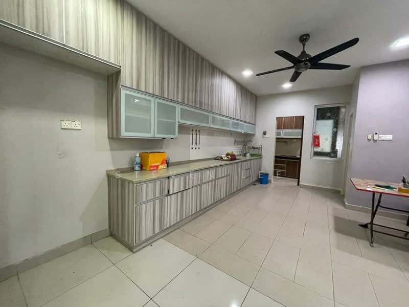 Rumah Berkembar untuk Dijual di Anggun 2 Residence (Rawang) - Steven Lee - Kitchen - PropertyGuru.com.my