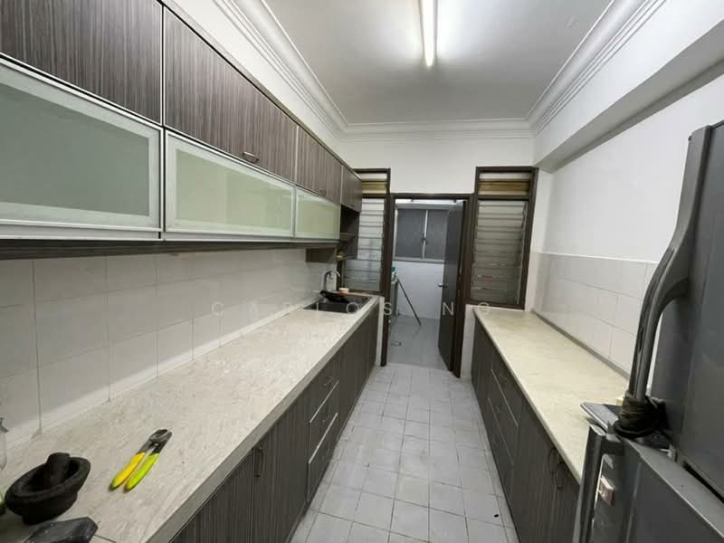 Condominium for Rent at Kelana Puteri - Carlos Ng - Kitchen - PropertyGuru.com.my
