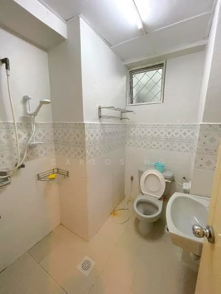 Condominium for Rent at Kelana Puteri - Carlos Ng - Bathroom - PropertyGuru.com.my