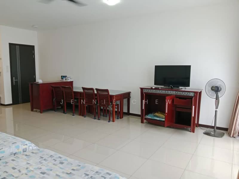 Servis Apartment untuk Dijual di Molek Regency - Jennie Chew - Living Room - PropertyGuru.com.my