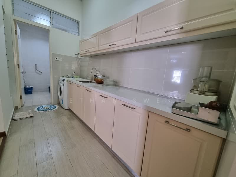 Cluster House for Sale in Shah Alam (Selangor) - Ethan Swe - Kitchen - PropertyGuru.com.my