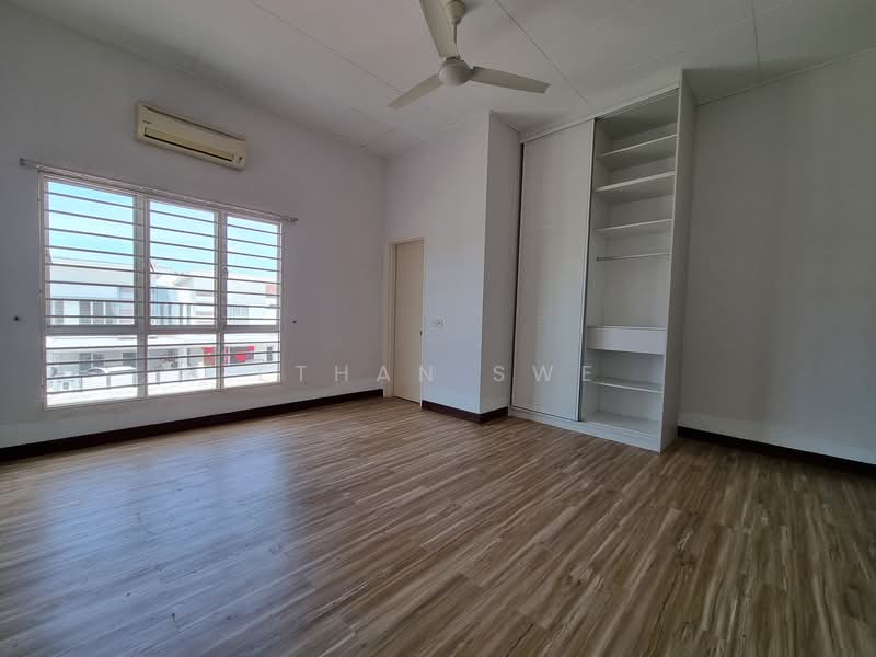 Cluster House for Sale in Shah Alam (Selangor) - Ethan Swe - Bedroom - PropertyGuru.com.my