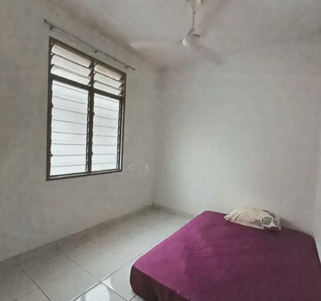 Rumah Teres 2 Tingkat untuk Disewa di Taman Lagenda Putra (Kulai) - Nick Low - Bedroom - PropertyGuru.com.my