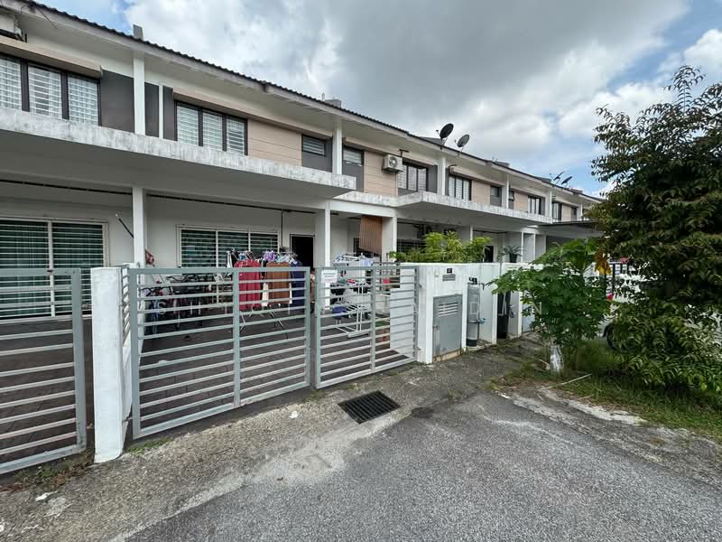 2-storey Terraced House for Sale in Sungai Buloh (Selangor) - Shiqin Saidin - Exterior - PropertyGuru.com.my