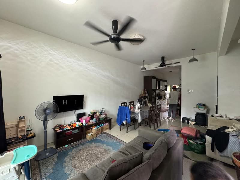 2-storey Terraced House for Sale in Sungai Buloh (Selangor) - Shiqin Saidin - Living Room - PropertyGuru.com.my