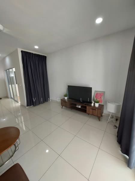 Rumah Teres 2 Tingkat untuk Dijual di Semenyih (Selangor) - Vince Lim - Living Room - PropertyGuru.com.my