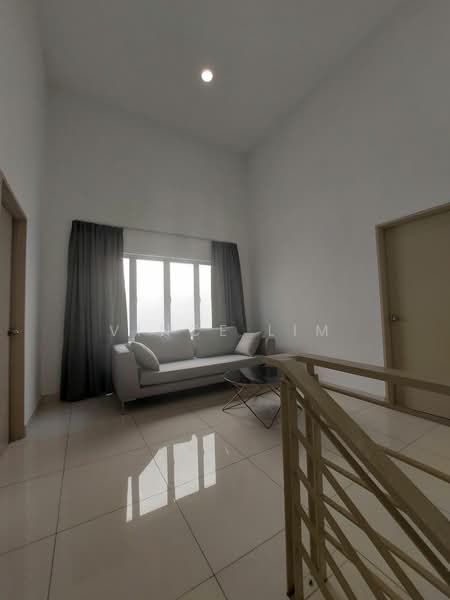 Rumah Teres 2 Tingkat untuk Dijual di Semenyih (Selangor) - Vince Lim - Living Room - PropertyGuru.com.my