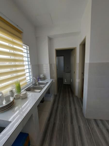 Rumah Teres 2 Tingkat untuk Dijual di Semenyih (Selangor) - Vince Lim - Kitchen - PropertyGuru.com.my