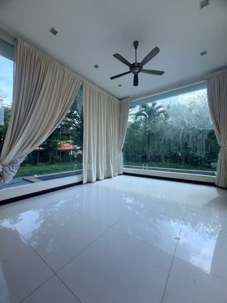 Semi-Detached House for Sale in Beverly Heights (Ampang) - Anna H - Living Room - PropertyGuru.com.my