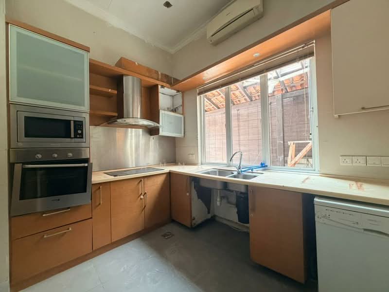 Semi-Detached House for Sale in Beverly Heights (Ampang) - Anna H - Kitchen - PropertyGuru.com.my