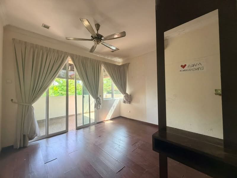 Semi-Detached House for Sale in Beverly Heights (Ampang) - Anna H - Balcony - PropertyGuru.com.my