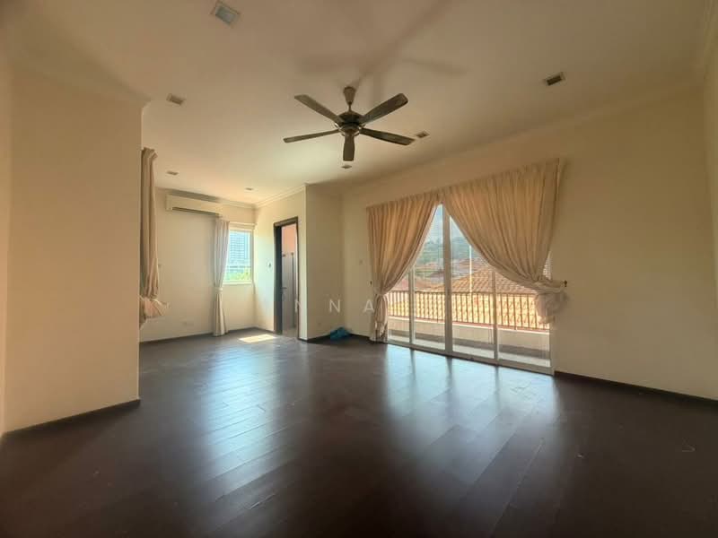 Semi-Detached House for Sale in Beverly Heights (Ampang) - Anna H - Living Room - PropertyGuru.com.my
