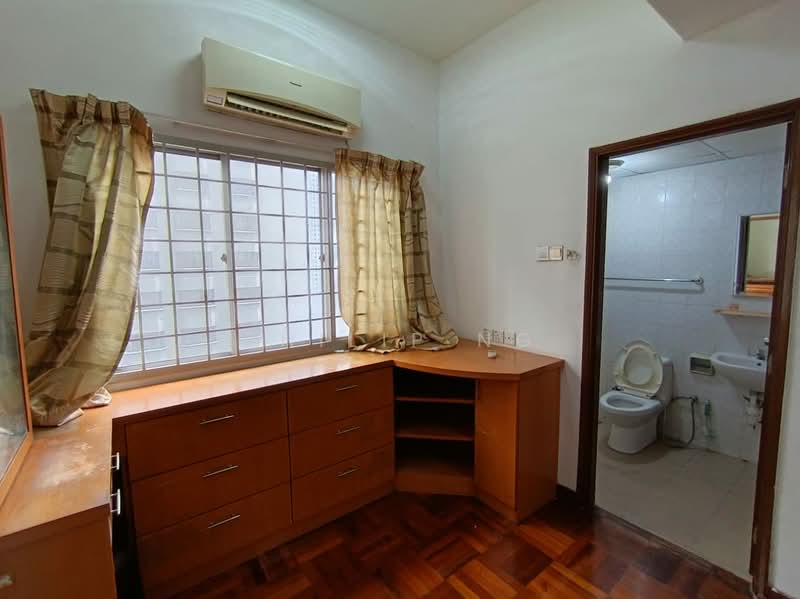 Kondominium untuk Dijual di The Pearl (Pearl Point) - Philip Ng - Bathroom - PropertyGuru.com.my