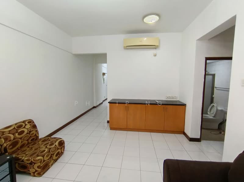 Kondominium untuk Dijual di The Pearl (Pearl Point) - Philip Ng - Living Room - PropertyGuru.com.my
