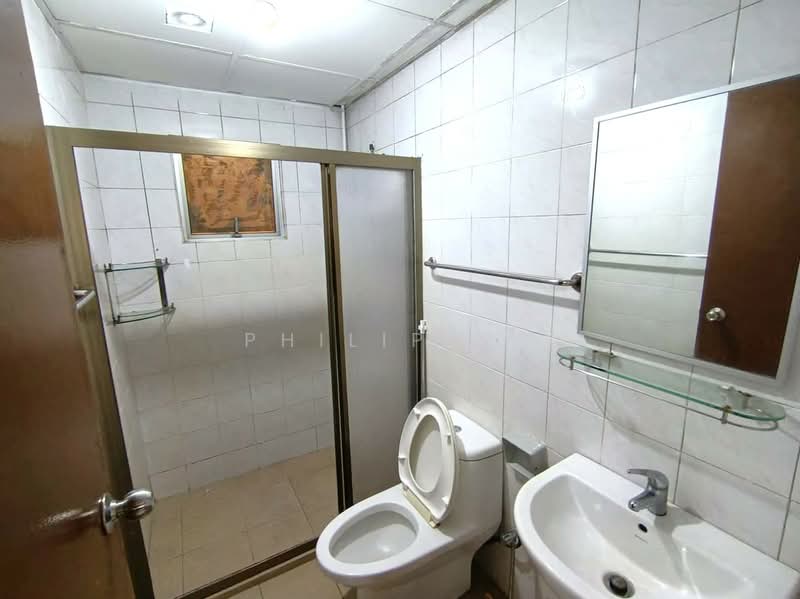 Kondominium untuk Dijual di The Pearl (Pearl Point) - Philip Ng - Bathroom - PropertyGuru.com.my