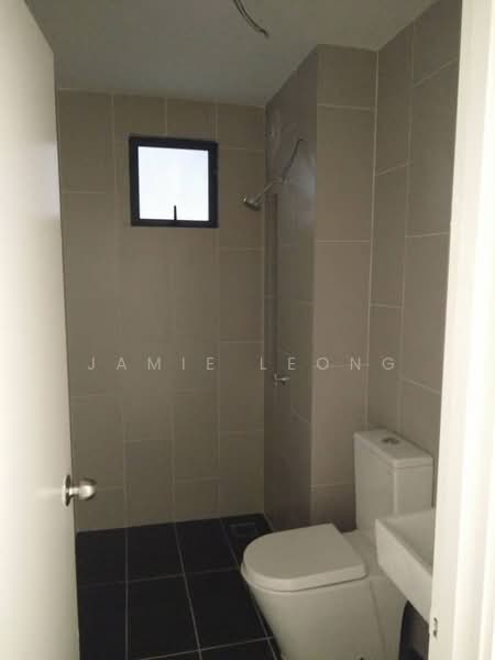 Condominium for Rent at The Holmes 1 - Jamie Leong - Bathroom - PropertyGuru.com.my