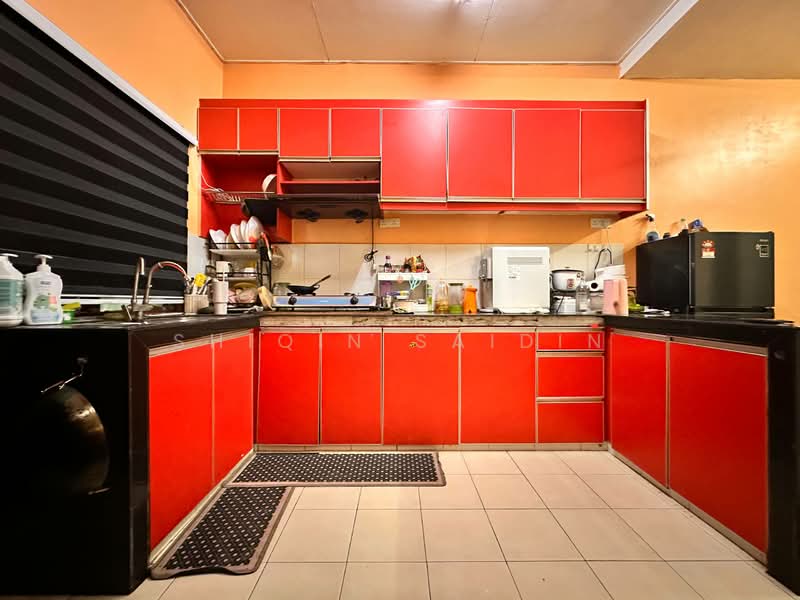 Rumah Teres 1 Tingkat untuk Dijual di Seksyen 30 (Shah Alam) - Shiqin Saidin - Kitchen - PropertyGuru.com.my