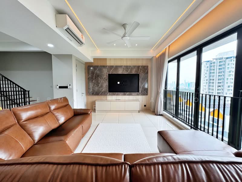 Rumah Teres 3 Tingkat untuk Dijual di Taman Melawati (Ulu Kelang) - Herman Sazwan Nor Rahim - Living Room - PropertyGuru.com.my