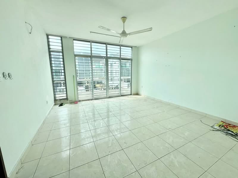 Rumah Teres 3 Tingkat untuk Dijual di Kajang (Selangor) - Eldon Chong - Living Room - PropertyGuru.com.my