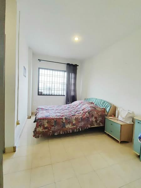 Pangsapuri untuk Dijual di Bayu Puteri 3 - Dylan Tan - Bedroom - PropertyGuru.com.my