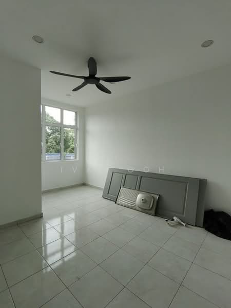 Rumah Teres 2 Tingkat untuk Dijual di Taman Cheng Setia (Cheng) - Ivan Goh - PropertyGuru.com.my