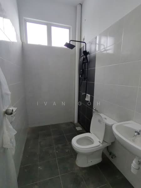 Rumah Teres 2 Tingkat untuk Dijual di Taman Cheng Setia (Cheng) - Ivan Goh - PropertyGuru.com.my