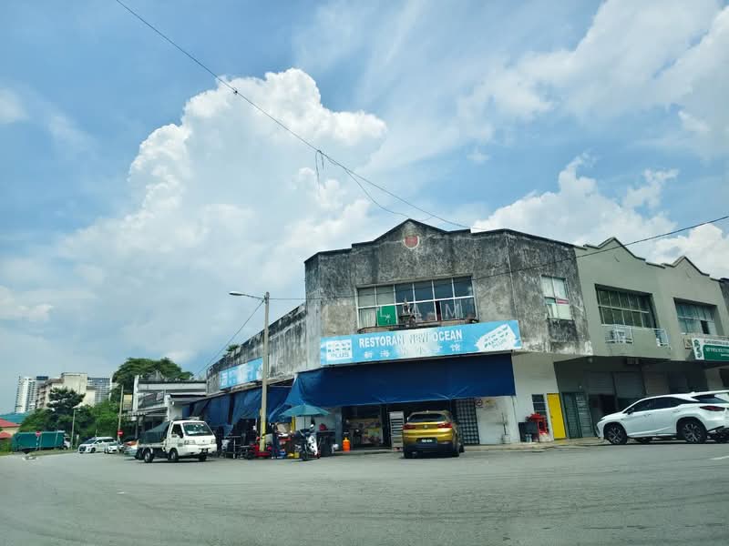 Kilang untuk Dijual di Taman Perindustrian Bukit Serdang (Seri Kembangan) - Sam Lam - Exterior - PropertyGuru.com.my