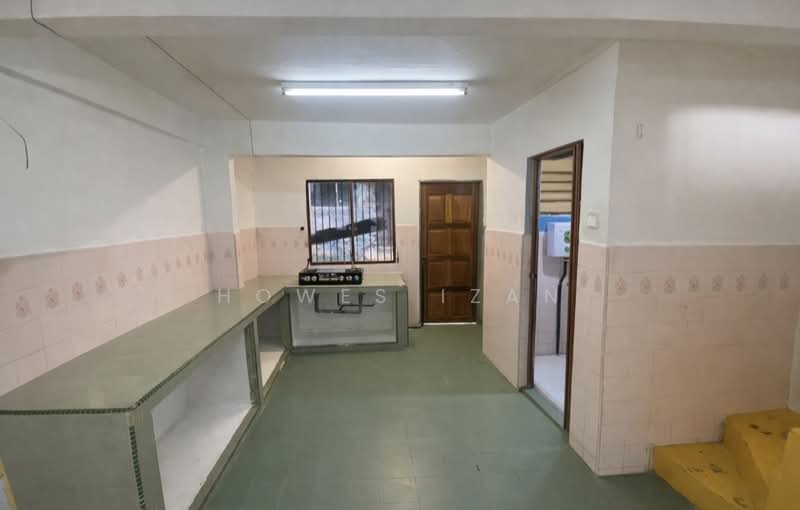 2-storey Terraced House for Sale in Bandar Baru Permas Jaya (Permas Jaya) - Howes Izan - Kitchen - PropertyGuru.com.my