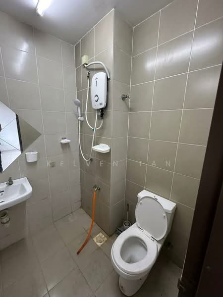 Service Residence for Sale at Suria Putra - Kelven Tan - Bathroom - PropertyGuru.com.my