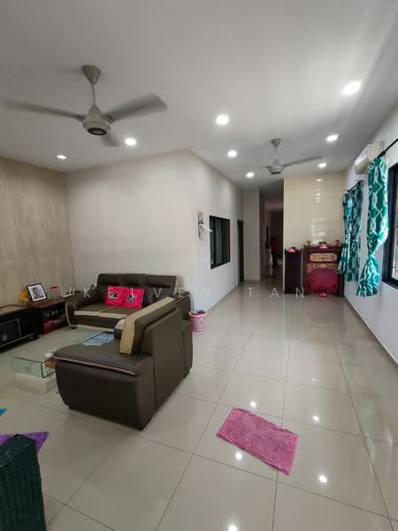 Semi-Detached House for Sale in Jinjang Selatan (Batu) - Kelven Tan - Living Room - PropertyGuru.com.my