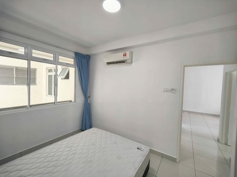 Servis Apartment untuk Dijual di KSL Residence @ Daya - Ken Liew - PropertyGuru.com.my