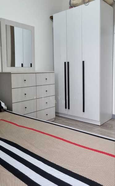 Service Residence for Sale at United Point (Residensi Berpadu) - Kelven Tan - Bedroom - PropertyGuru.com.my