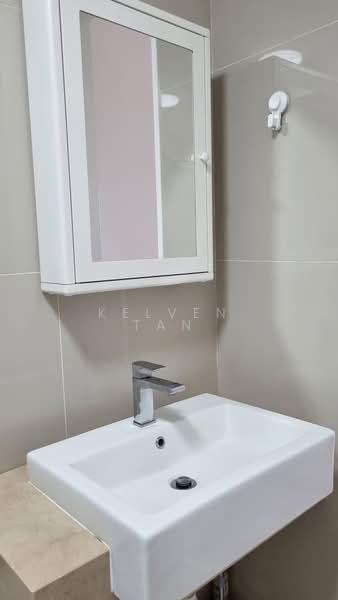 Service Residence for Sale at United Point (Residensi Berpadu) - Kelven Tan - Bathroom - PropertyGuru.com.my