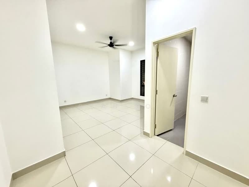 2.5-storey Terraced House for Sale in Setia Utama (Setia Alam) - Ryan Soo - Living Room - PropertyGuru.com.my