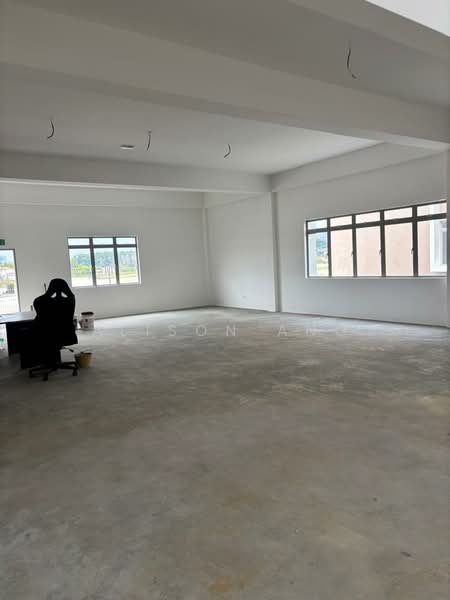 Shop for Rent in Taman Perindustrian Puchong (Puchong) - Alison Ang - Interior - PropertyGuru.com.my
