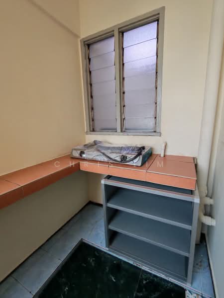 Pangsapuri untuk Disewa di Sri Bahagia Court - Chris Lim - Kitchen - PropertyGuru.com.my