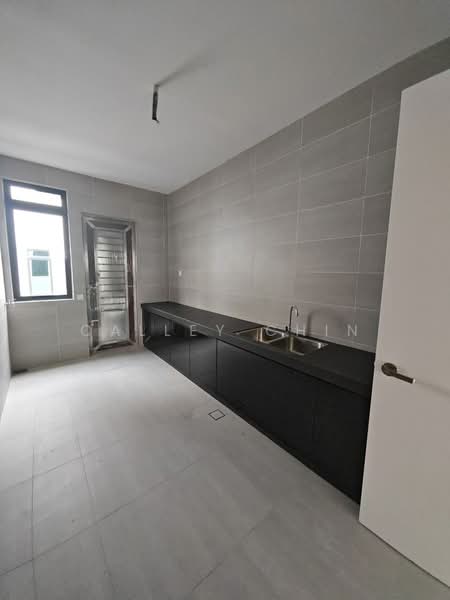 Rumah Teres 2 Tingkat untuk Dijual di Bandar Seri Alam (Masai) - Calley Chin - Kitchen - PropertyGuru.com.my