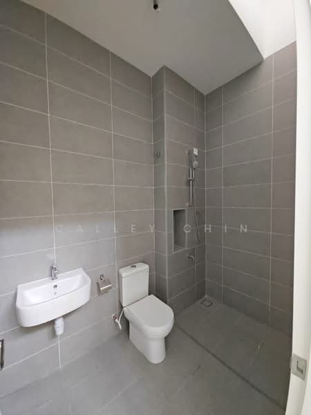 Rumah Teres 2 Tingkat untuk Dijual di Bandar Seri Alam (Masai) - Calley Chin - Bathroom - PropertyGuru.com.my
