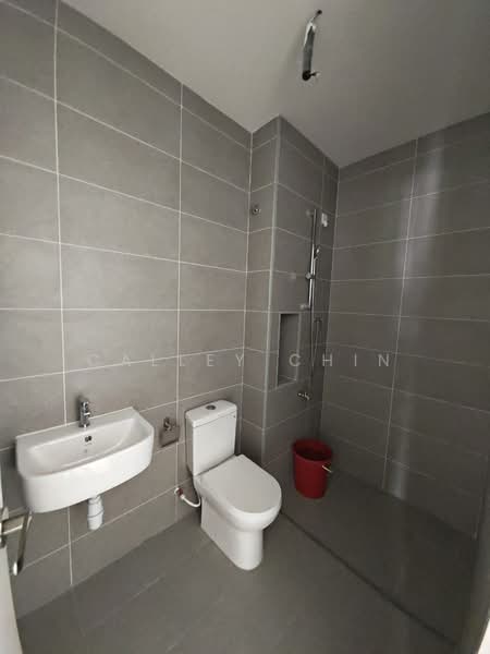 Rumah Teres 2 Tingkat untuk Dijual di Bandar Seri Alam (Masai) - Calley Chin - Bathroom - PropertyGuru.com.my
