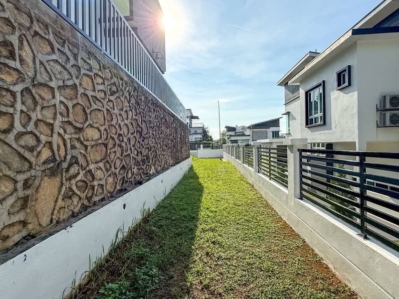 Bungalow for Sale in Sungai Merab (Dengkil) - Ashraff Daniel - PropertyGuru.com.my