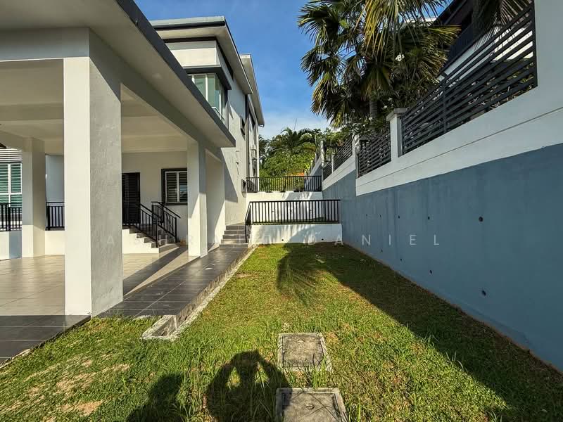 Bungalow for Sale in Sungai Merab (Dengkil) - Ashraff Daniel - PropertyGuru.com.my