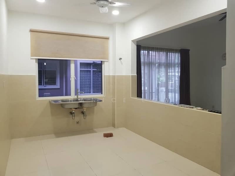 Bungalow for Sale in Bandar Puteri Puchong (Puchong) - Shanice Low - Kitchen - PropertyGuru.com.my