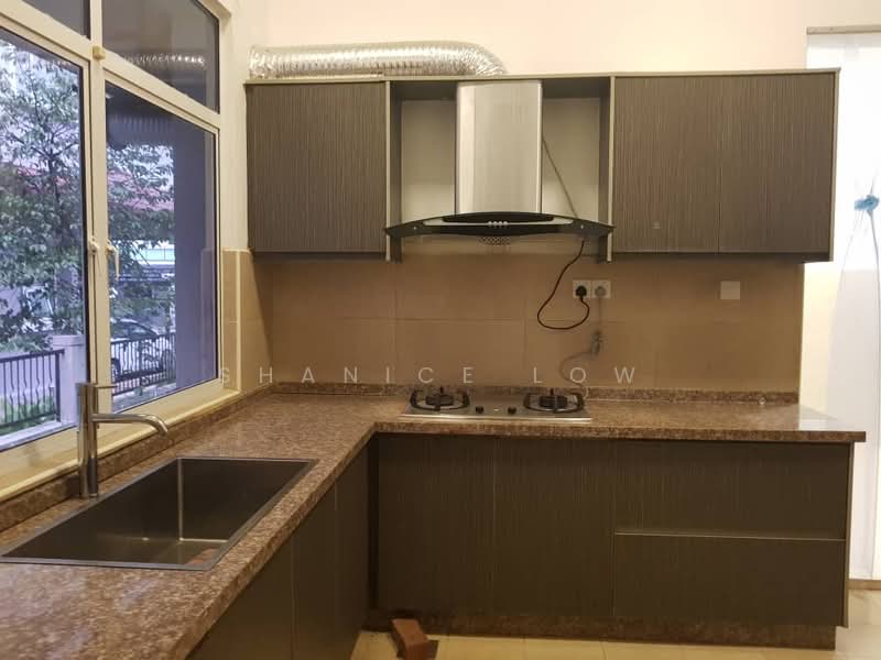 Bungalow for Sale in Bandar Puteri Puchong (Puchong) - Shanice Low - Kitchen - PropertyGuru.com.my